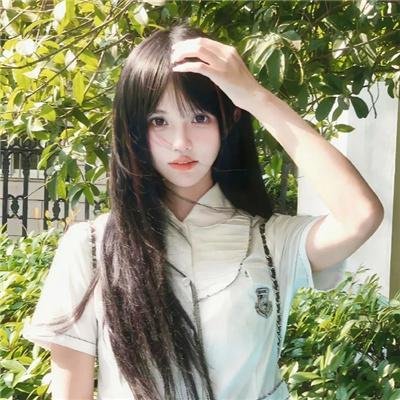 村里来了个直播女神